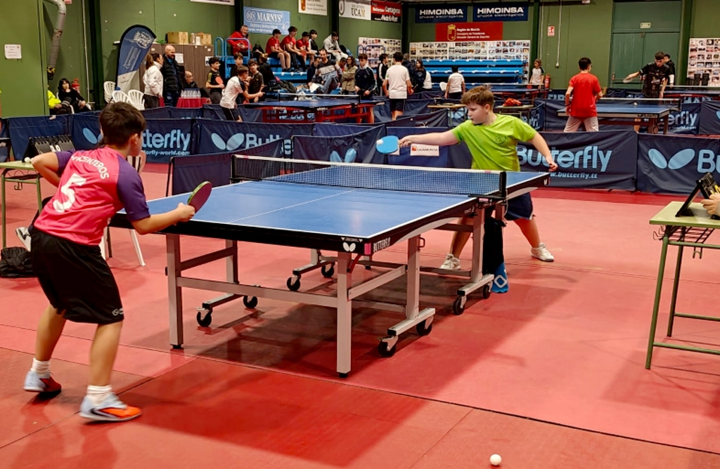 Los equipos Benjam�n, Alev�n y Cadete de 